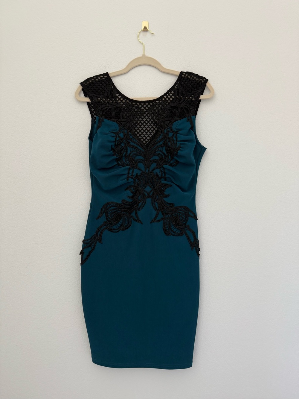 Lipsy London Sleeveless Teal Bodycon Dress with Black Lace